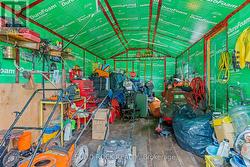 Interior of workshop is insulated - 