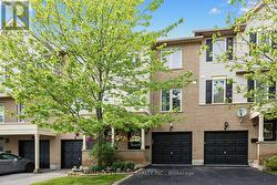 6 MCGONIGAL LANE Ajax, ON L1T 4G9