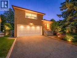 3577 BLUESTREAM Crescent  Mississauga, ON L4Y 3S5