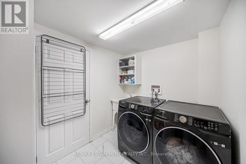 134 Fairwood Place W, Burlington, ON 