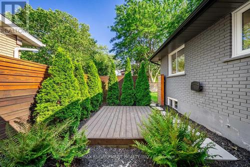 134 Fairwood Place W, Burlington, ON 