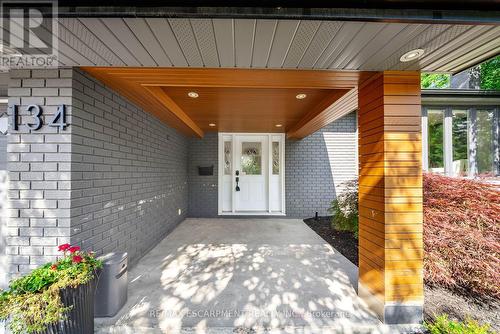 134 Fairwood Place W, Burlington, ON 