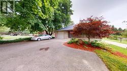 Front extra parking - 