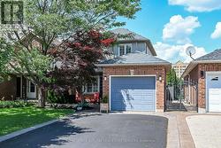 23 MORGANTE COURT  Hamilton, ON L9B 2W9