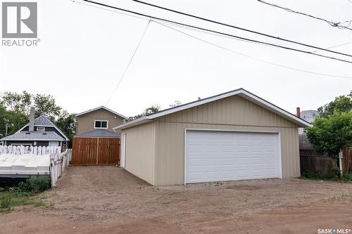 59 Lillooet Street E, Moose Jaw, SK 