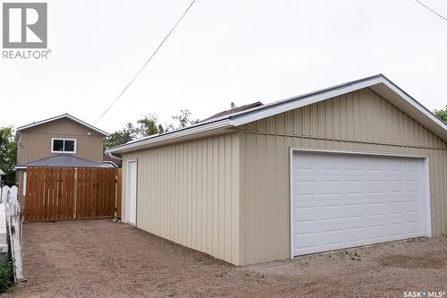 59 Lillooet Street E, Moose Jaw, SK 