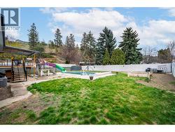 Lots of room for kids and pets!! - 