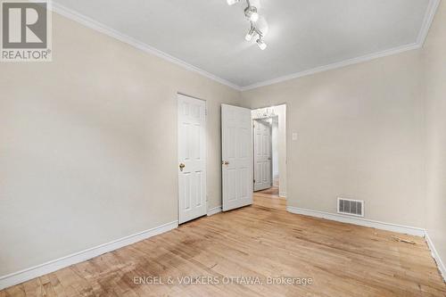 325 Summit Avenue, Ottawa, ON 