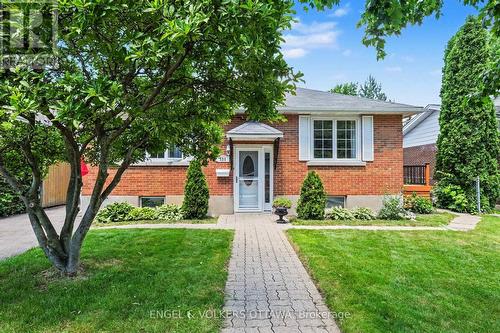 325 Summit Avenue, Ottawa, ON 