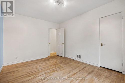 325 Summit Avenue, Ottawa, ON 