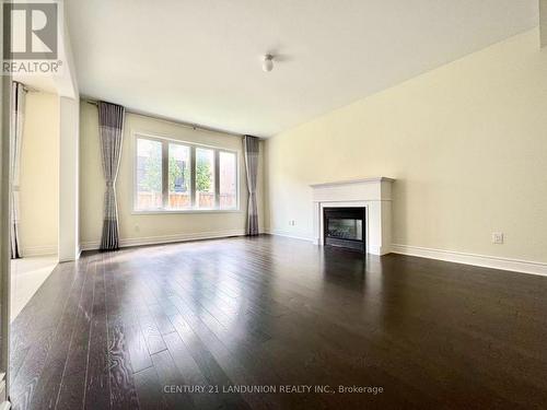 921 GORING CIRCLE , Newmarket, Ontario L3X 0B6 4