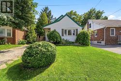 61 GLENMOUNT AVENUE  Hamilton, ON L8S 2L3