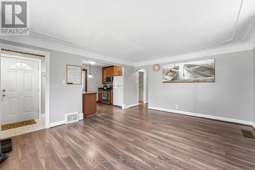 61 Glenmount Avenue, Hamilton, ON 