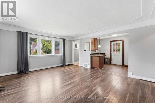 61 Glenmount Avenue, Hamilton, ON 
