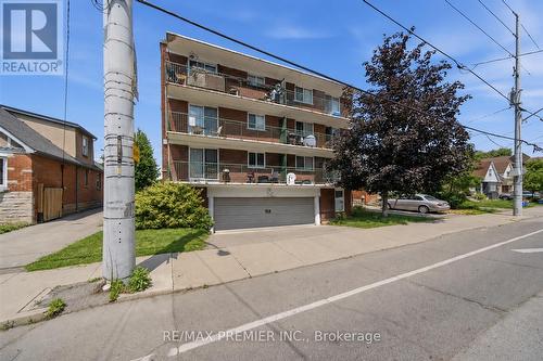 214 Wentworth Street S, Hamilton, ON 