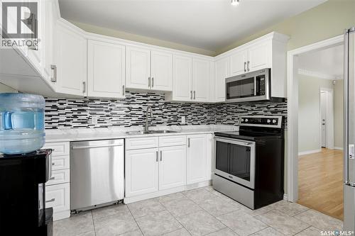 303 College Avenue, Regina, SK 