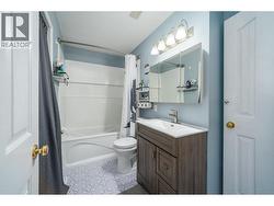Full main floor bathroom! - 