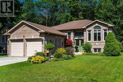 47 TIMBERLAND CRESCENT  Wasaga Beach, ON L9Z 1G8