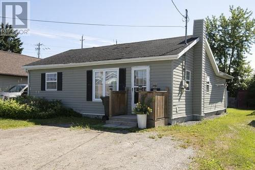 82 Cameron AVE  Sault Ste. Marie, ON P6B 4X2