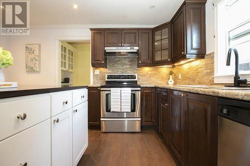 82 Cameron Ave, Sault Ste. Marie, ON - Indoor Photo Showing Kitchen With Stainless Steel Kitchen With Upgraded Kitchen