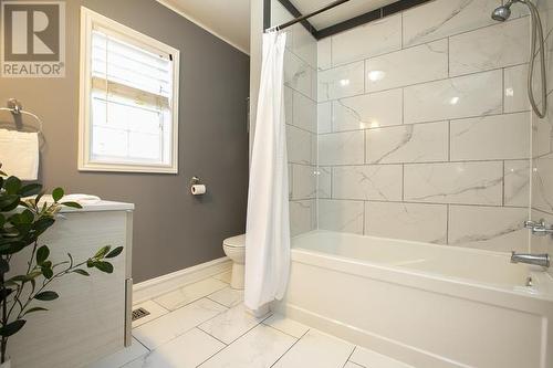 82 Cameron Ave, Sault Ste. Marie, ON - Indoor Photo Showing Bathroom