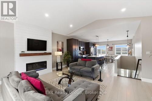 53 Meagan Lane, Quinte West (Frankford Ward), ON 
