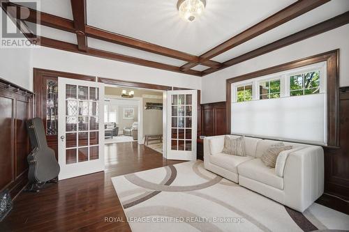 8 Elizabeth Street S, Brampton, ON 