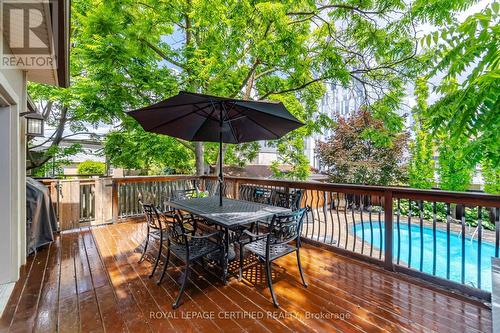 8 Elizabeth Street S, Brampton, ON 