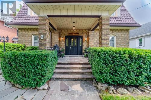 8 Elizabeth Street S, Brampton, ON 