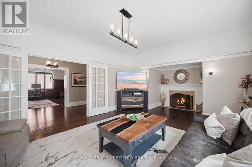 8 Elizabeth Street S, Brampton, ON 