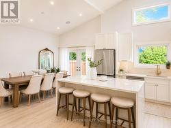 2138 TRUSCOTT DRIVE  Mississauga, ON L5J 2A6