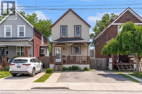 16 ALBEMARLE Street  Hamilton, ON L8L 7G3