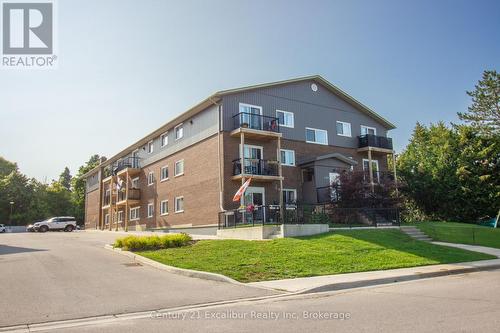 16 - 320 QUEEN STREET E  Centre Wellington (Fergus), ON N1M 1T4
