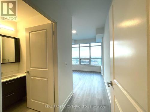 2009 - 50 Upper Mall Way, Vaughan, ON 