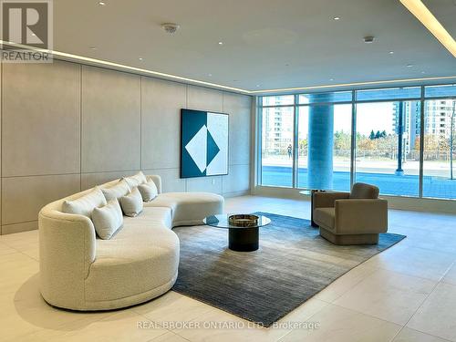 2009 - 50 Upper Mall Way, Vaughan, ON 