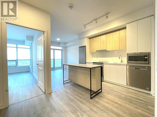 2009 - 50 Upper Mall Way, Vaughan, ON 