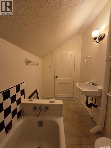304 1St Avenue, Craik, SK 