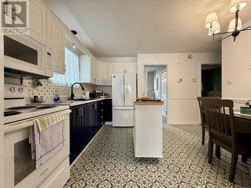 10 Jacaranda Place, St. John’S, NL 