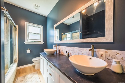 2263 Dick Ave, Nanaimo, BC 