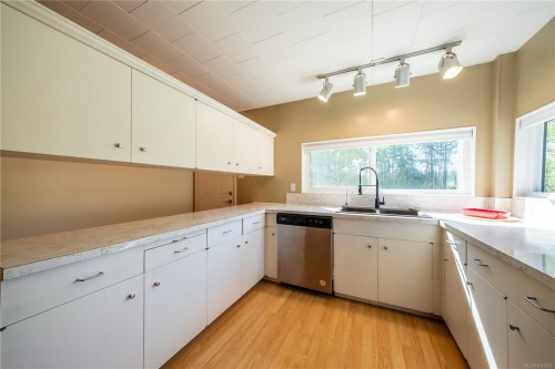 2263 Dick Ave, Nanaimo, BC 