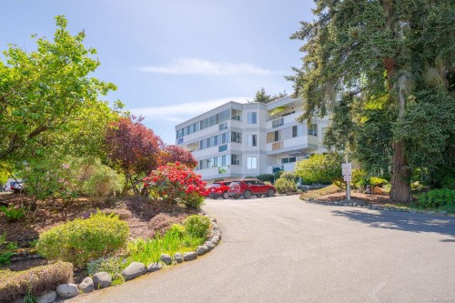 #202-9958 Daniel St, Chemainus, BC 