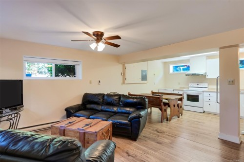2660 Holden Corso Rd, Nanaimo, BC 