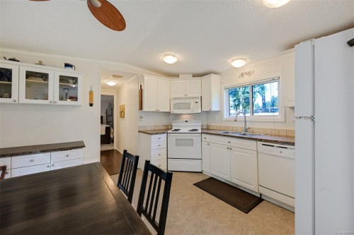 2660 Holden Corso Rd, Nanaimo, BC 