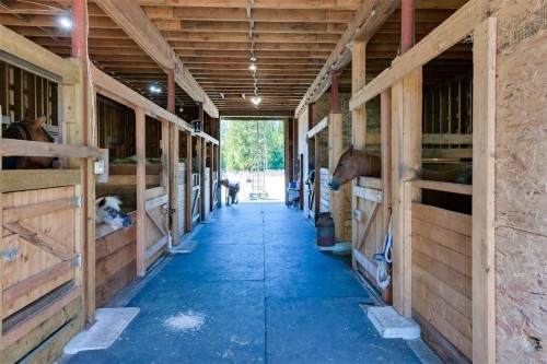 2660 Holden Corso Rd, Nanaimo, BC 