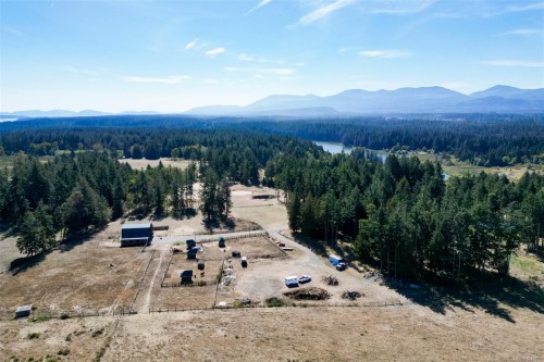 2660 Holden Corso Rd, Nanaimo, BC 