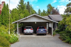 1835 Barrett Dr North Saanich, BC V8L 4T5