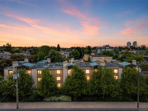 #204-1055 Hillside Ave  Victoria, BC V8T 2A4