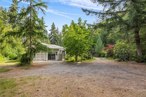 3198 Melon Rd, Hilliers, BC 