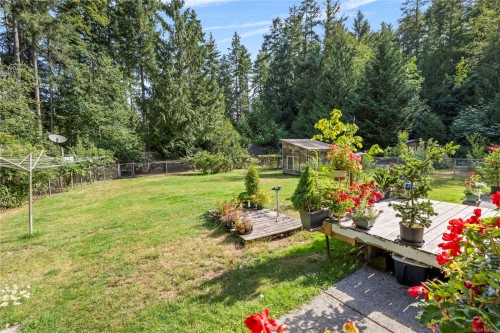3198 Melon Rd, Hilliers, BC 