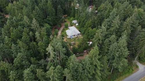 3198 Melon Rd, Hilliers, BC 